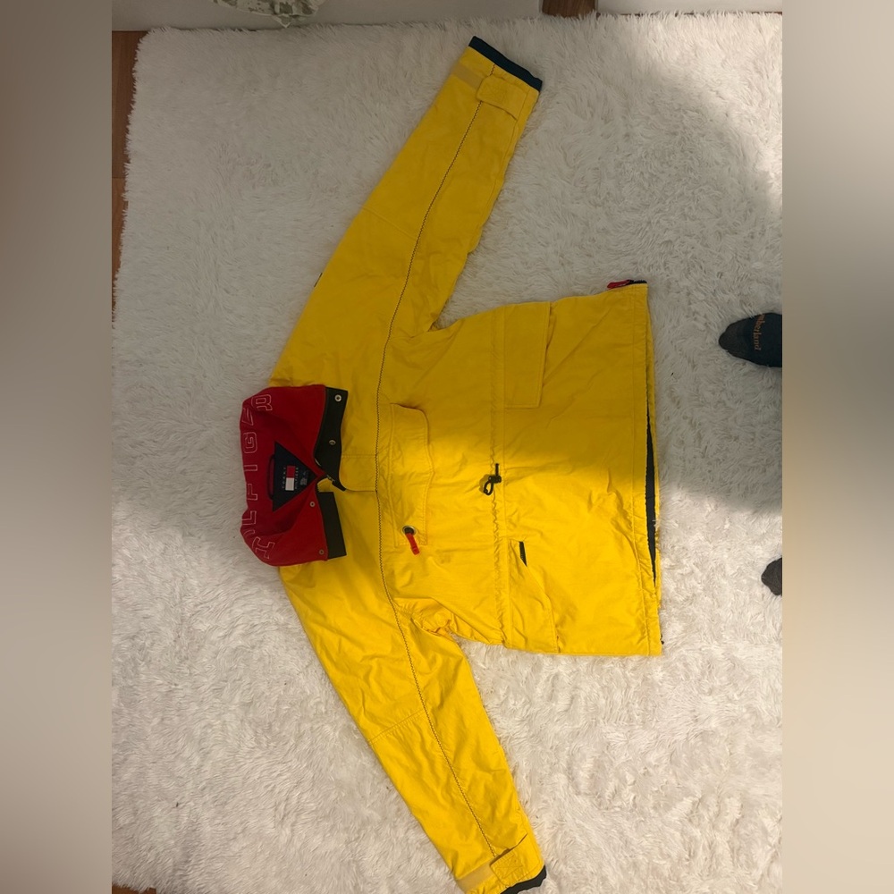 Vintage Tommy Hilfiger Red yellow pull over used but in amazing condition